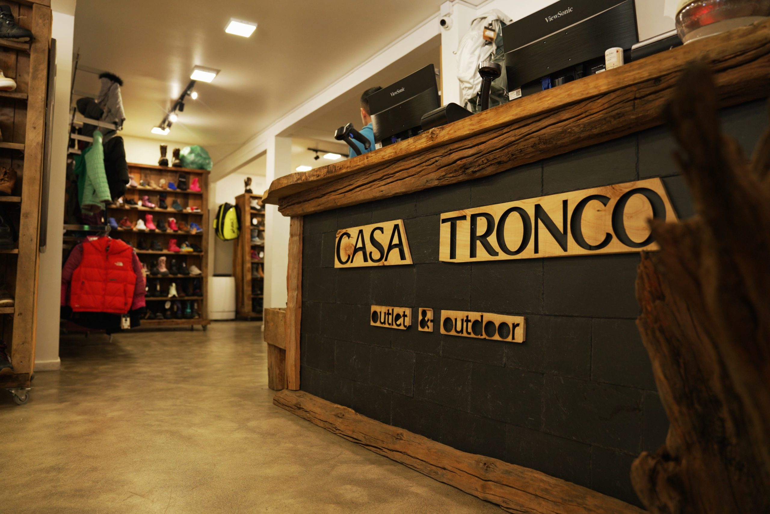 Interior del local de Casa Tronco